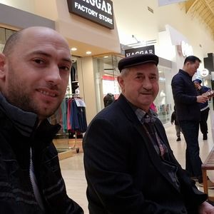 Meet your Posher, Eti